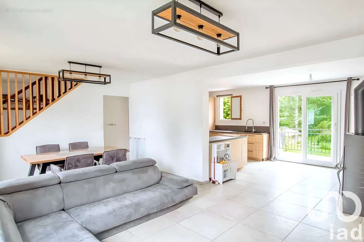 Photo 2 - Maison à SAINTE-MESME