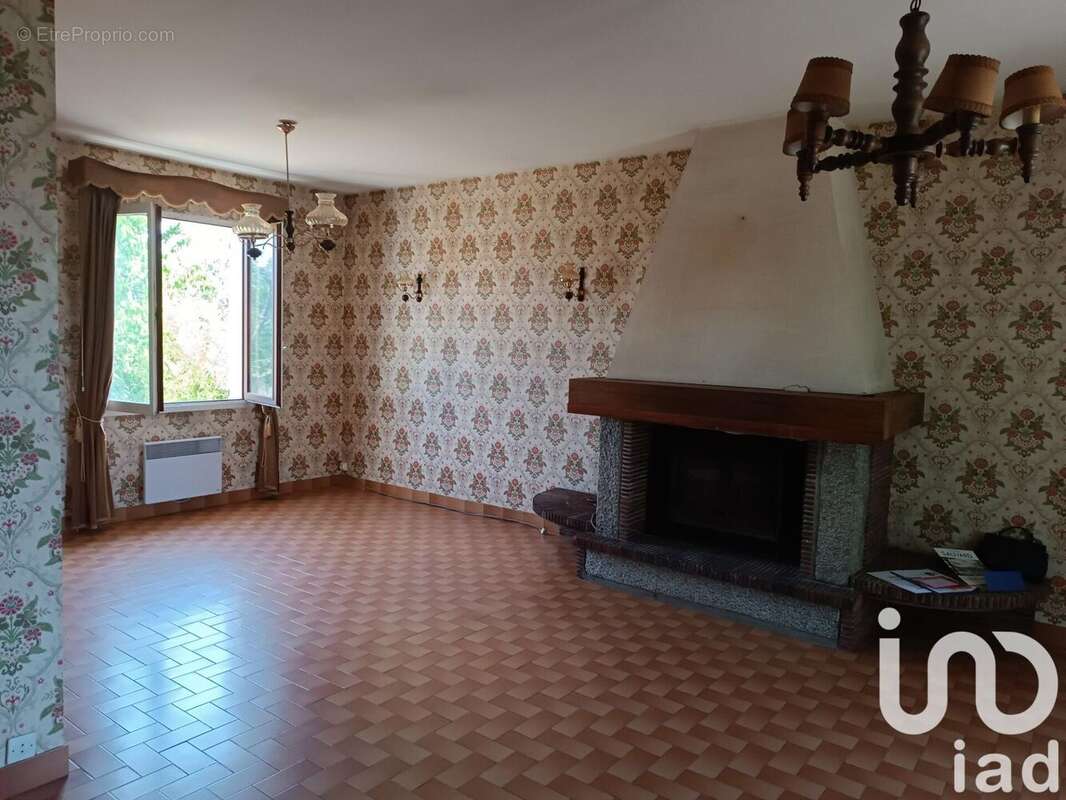 Photo 4 - Maison à LA BUSSIERE