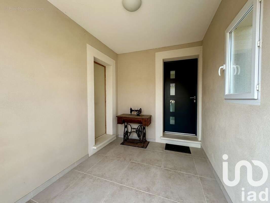 Photo 2 - Maison à SAINT-GILLES