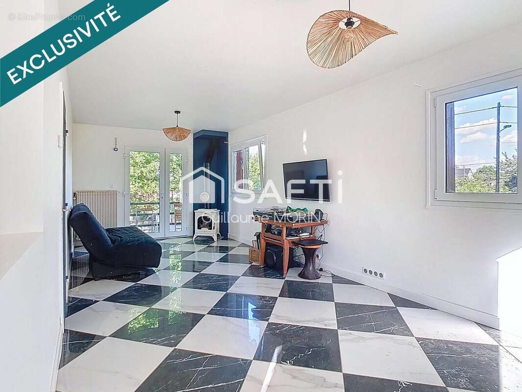 Photo 3 - Maison à GRETZ-ARMAINVILLIERS