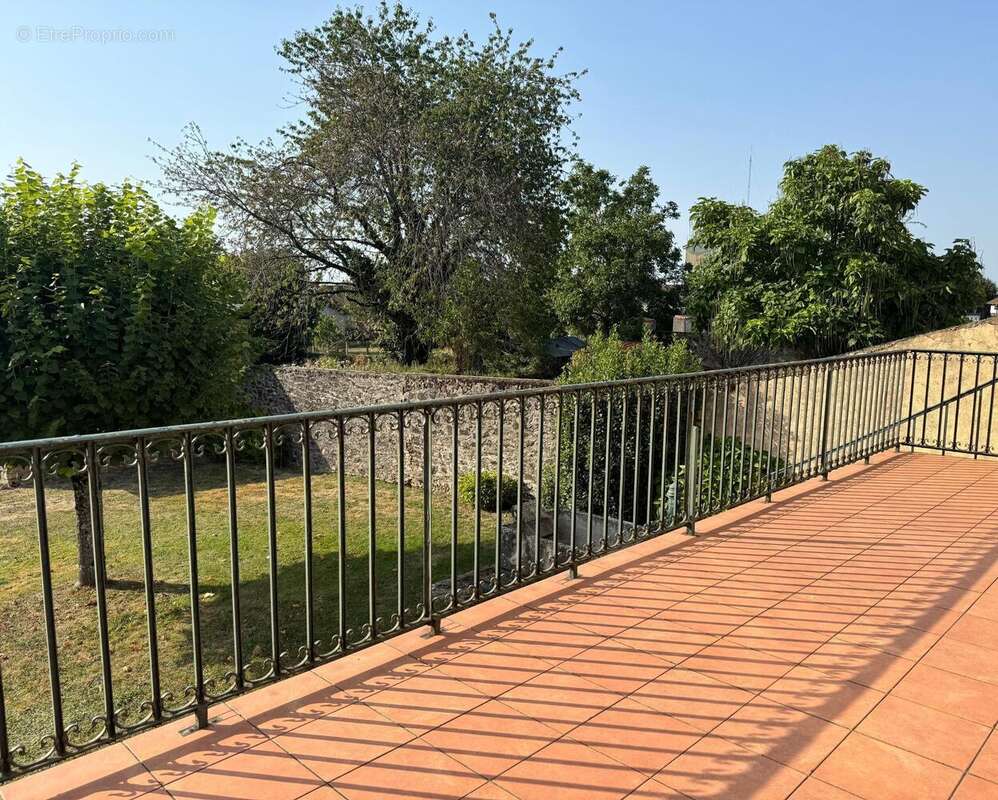 Photo 6 - Maison à ORADOUR-SUR-VAYRES