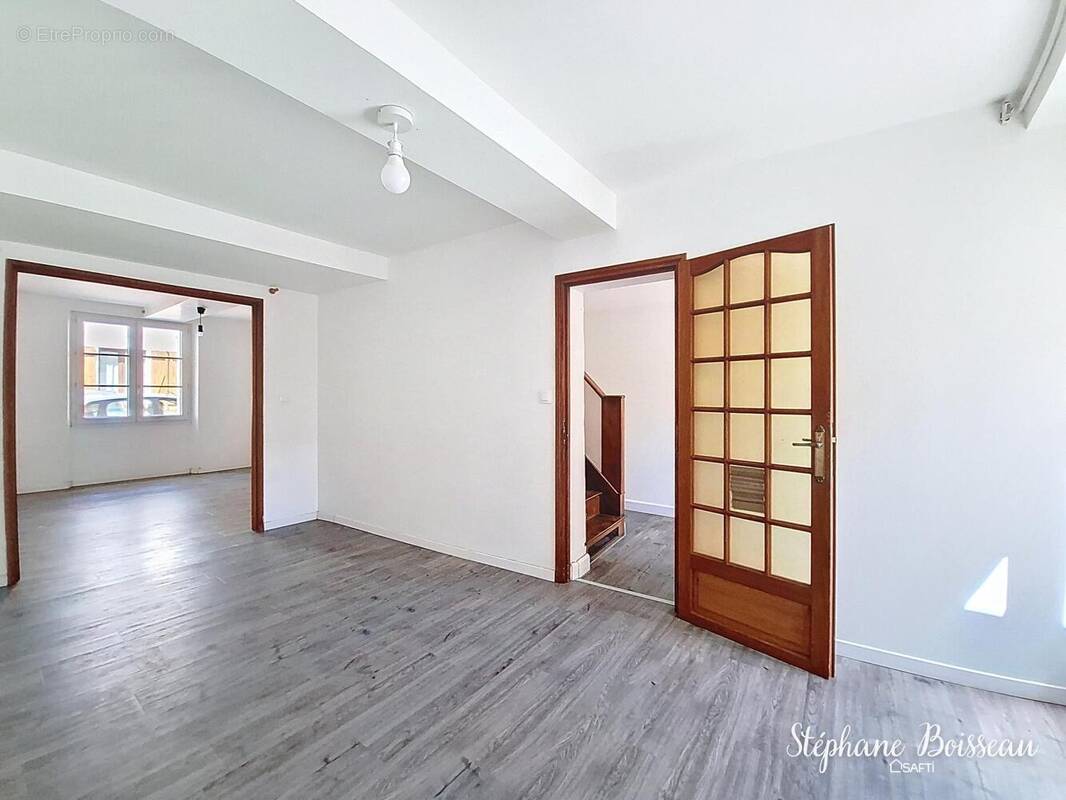 Photo 1 - Maison à LA FLECHE