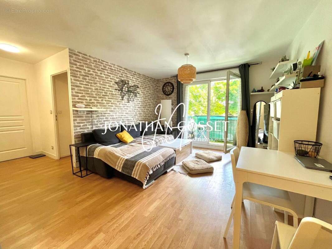 Photo 2 - Appartement à POISSY