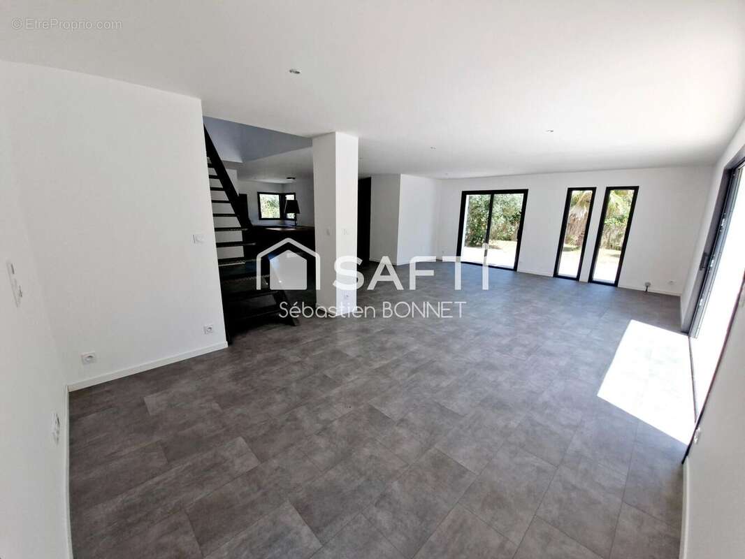 Photo 2 - Maison à ANGLES