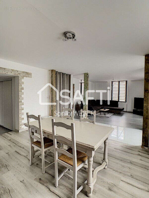 Photo 2 - Maison à THIEBLEMONT-FAREMONT