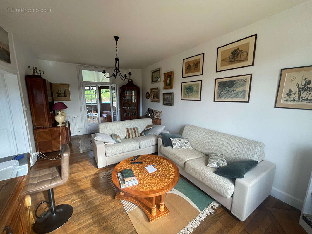 Maison à MONTIGNY-AUX-AMOGNES