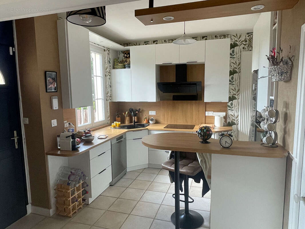 Maison à MONTIGNY-AUX-AMOGNES