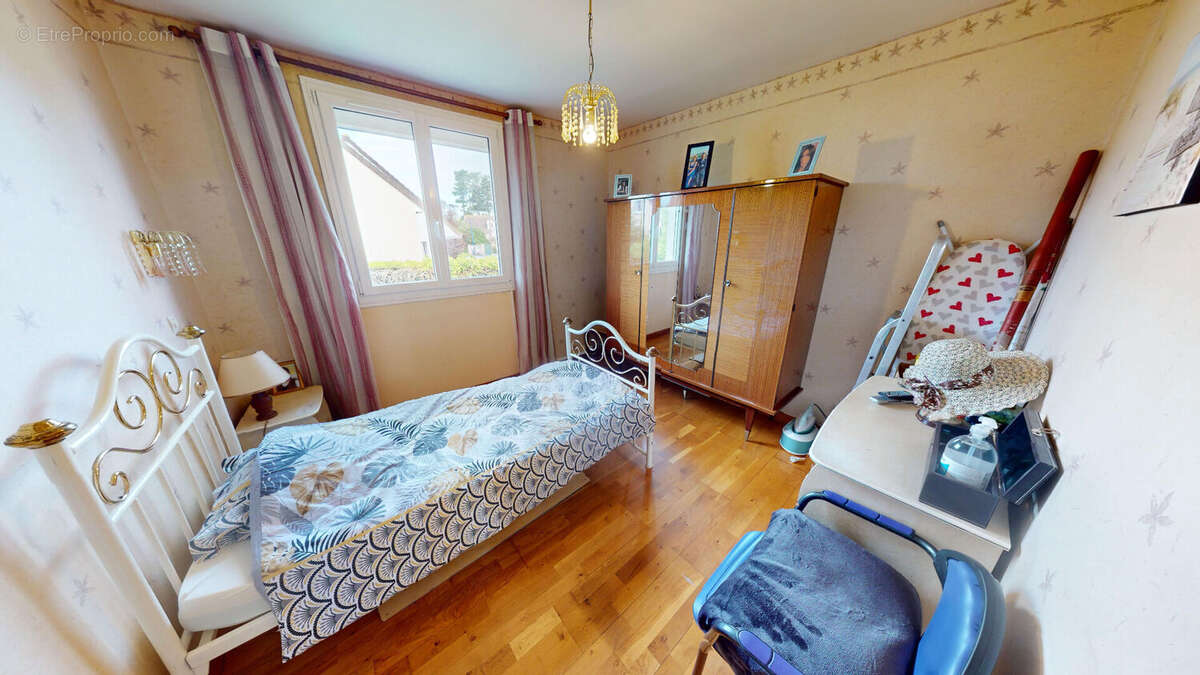 Maison à COLLEVILLE-MONTGOMERY