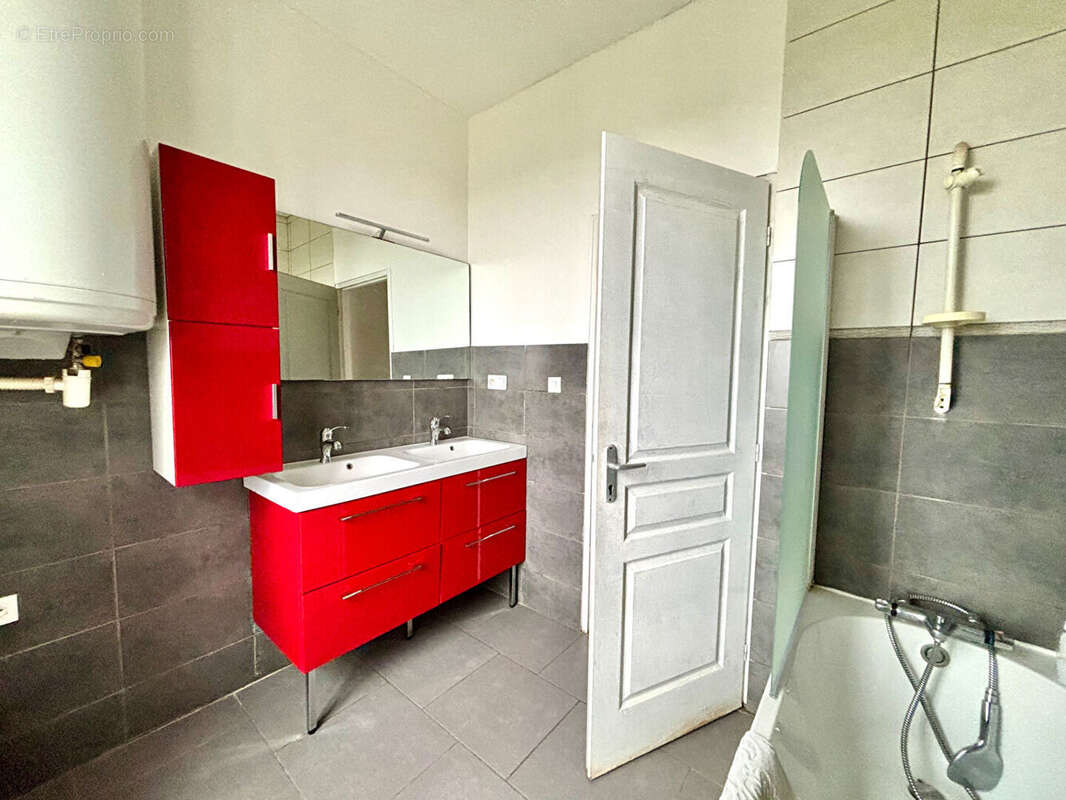 Maison à SAINT-ELOY-LES-MINES