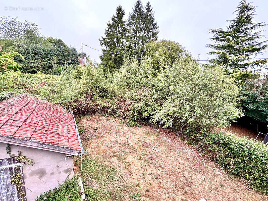 Maison à SAINT-ELOY-LES-MINES