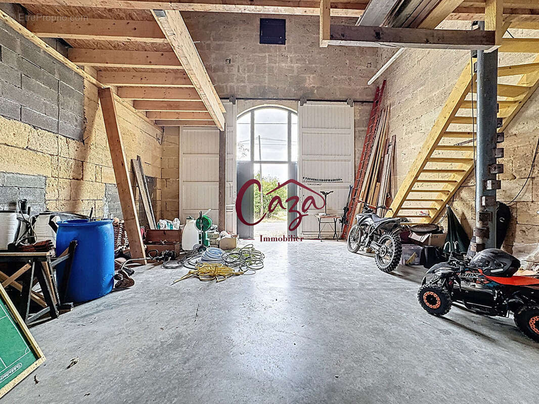 Maison à SAINT-QUENTIN-DE-BARON