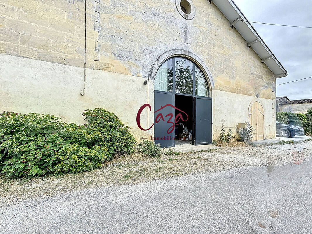 Maison à SAINT-QUENTIN-DE-BARON