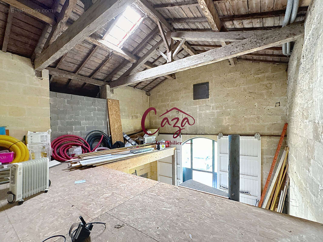 Maison à SAINT-QUENTIN-DE-BARON