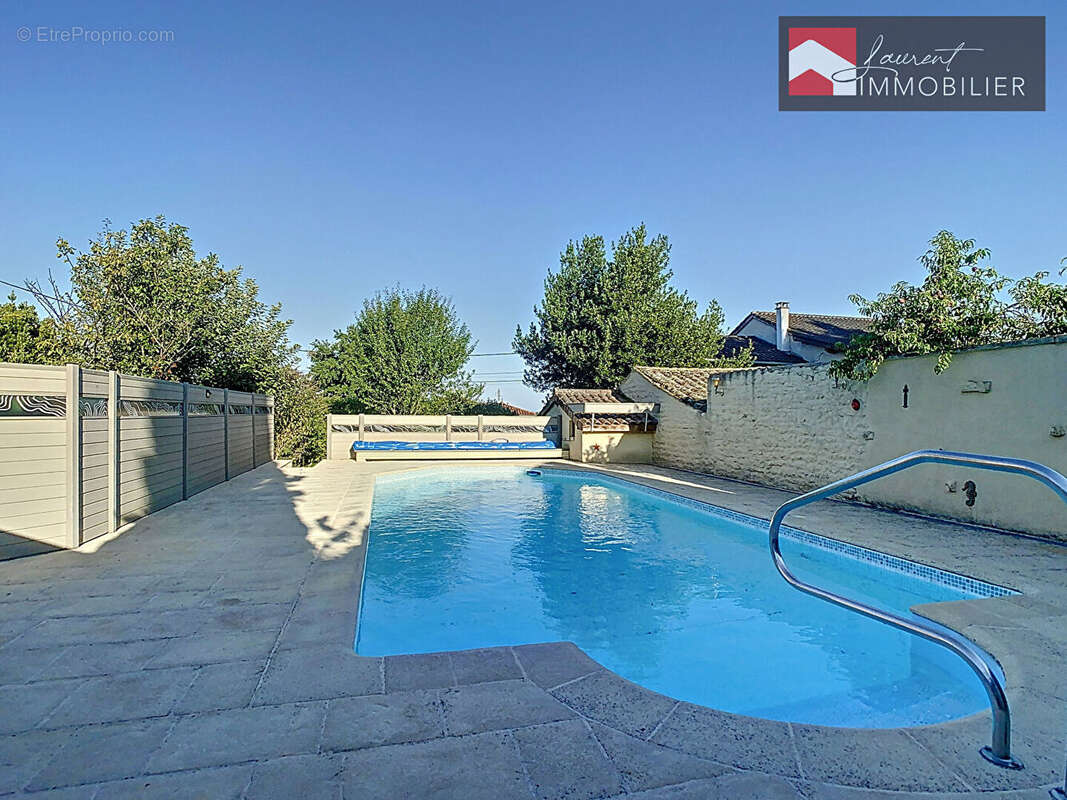 Maison à MONTBELLET