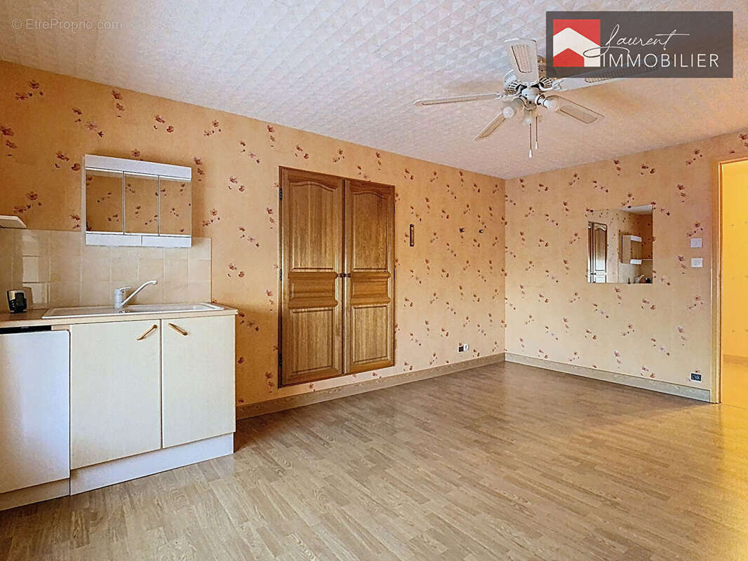 Maison à MONTBELLET