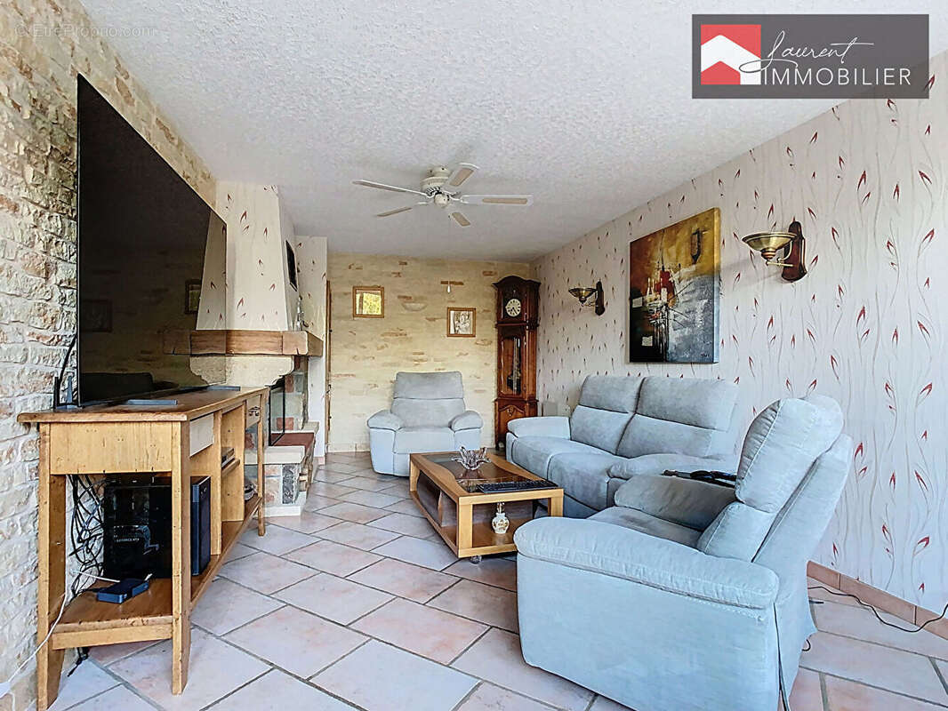 Maison à MONTBELLET