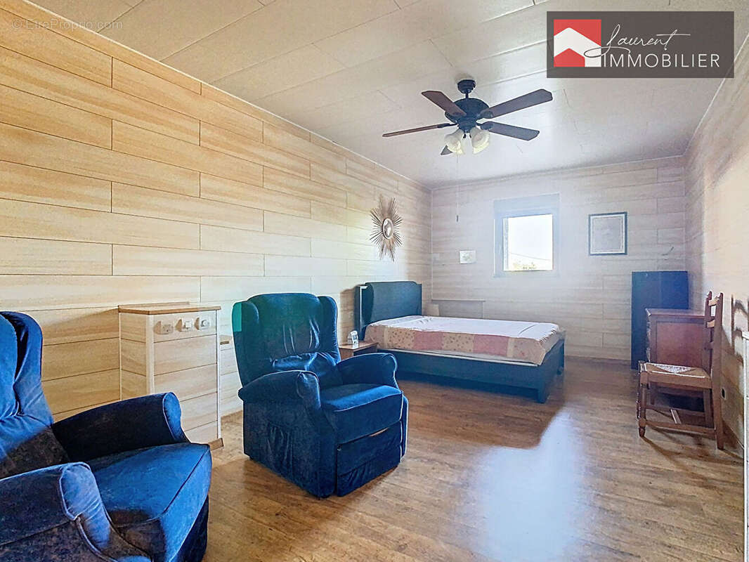 Maison à MONTBELLET