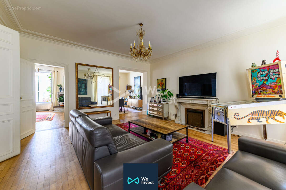 Maison à CRECY-LA-CHAPELLE