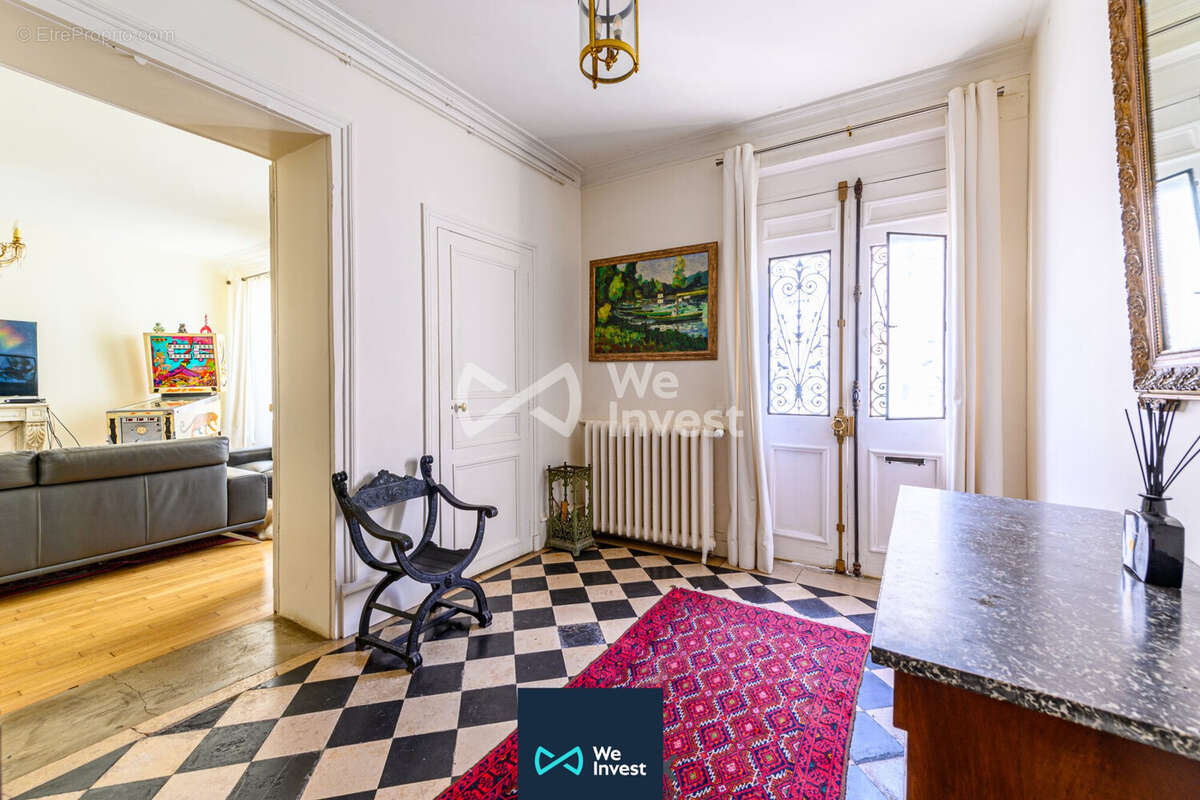 Maison à CRECY-LA-CHAPELLE