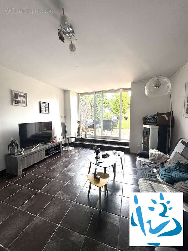 Maison à POURU-SAINT-REMY