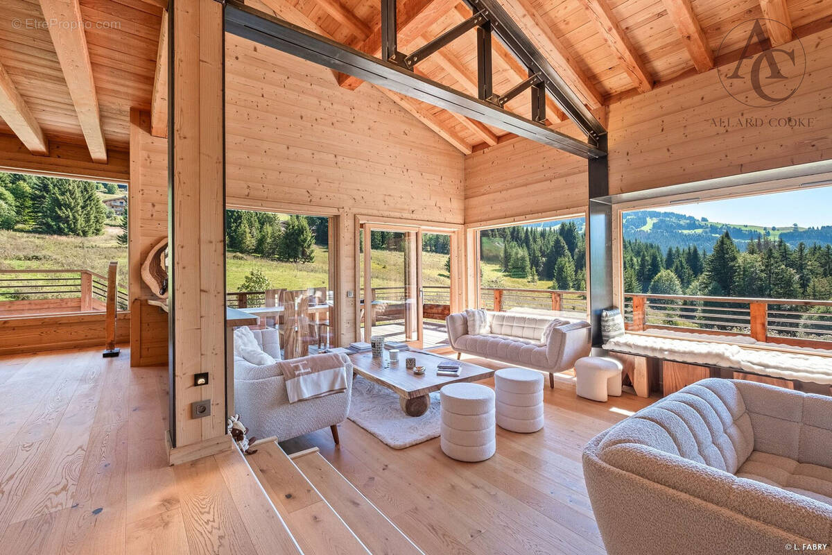 Maison à NOTRE-DAME-DE-BELLECOMBE