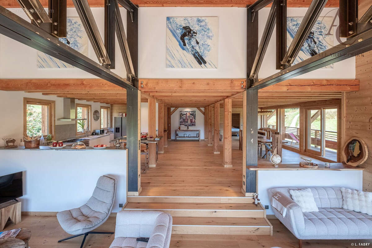 Maison à NOTRE-DAME-DE-BELLECOMBE