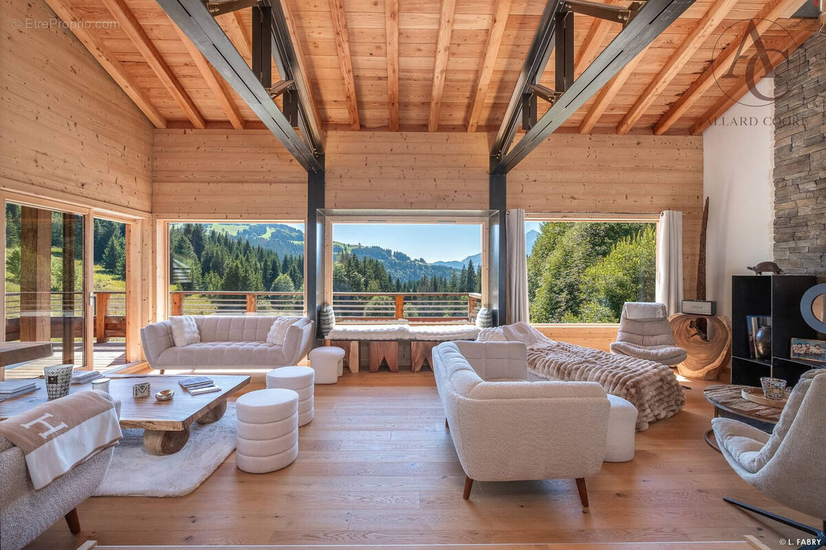 Maison à NOTRE-DAME-DE-BELLECOMBE