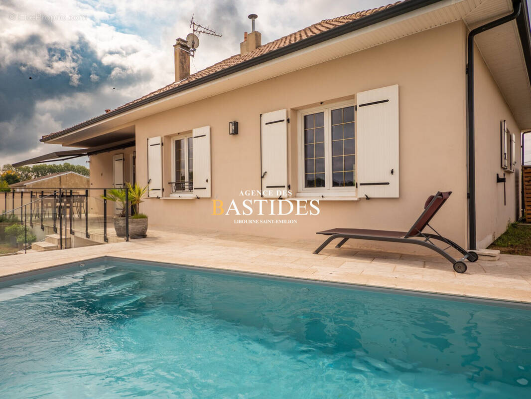 Maison à POMEROL
