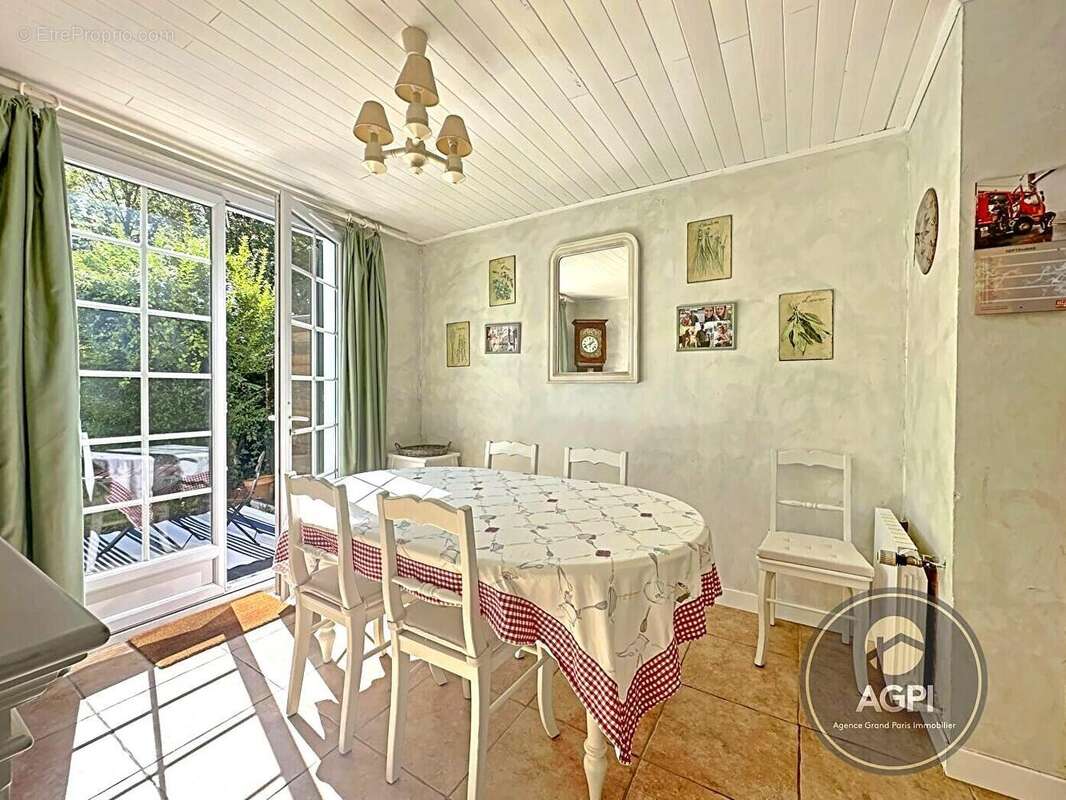 Maison à GIF-SUR-YVETTE