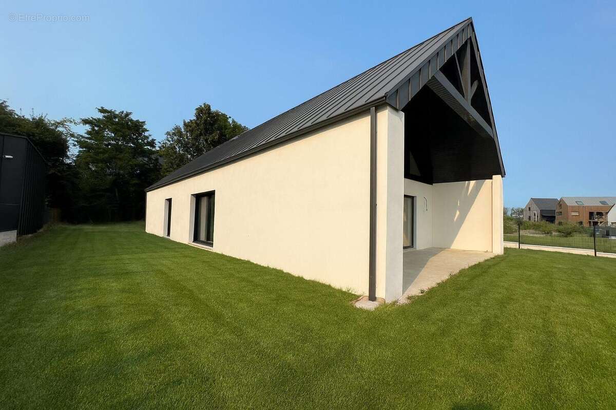 Maison à BENOUVILLE