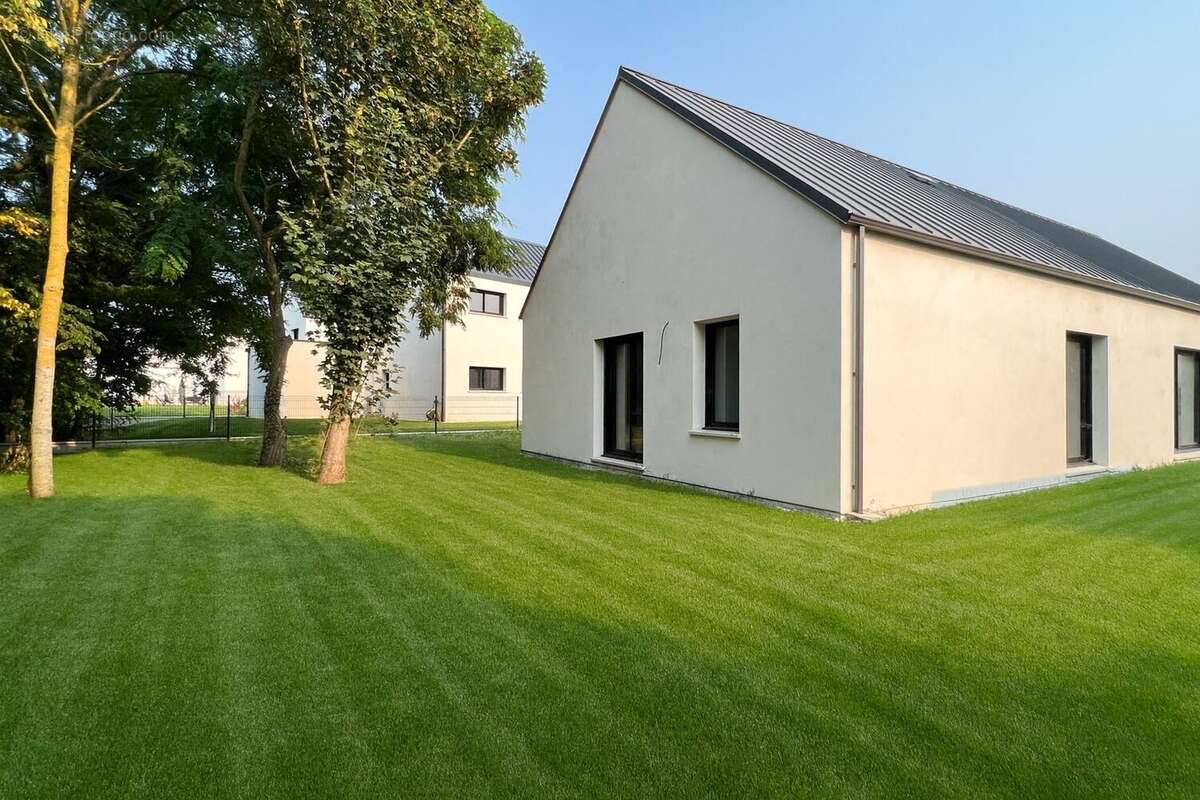 Maison à BENOUVILLE