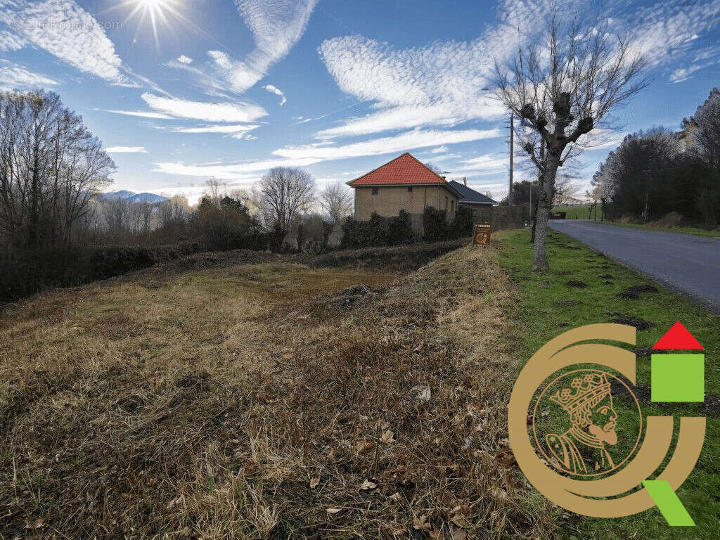 Terrain à FILLIEVRES