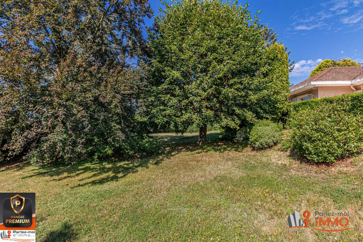 Maison à LA TOUR-DE-SALVAGNY