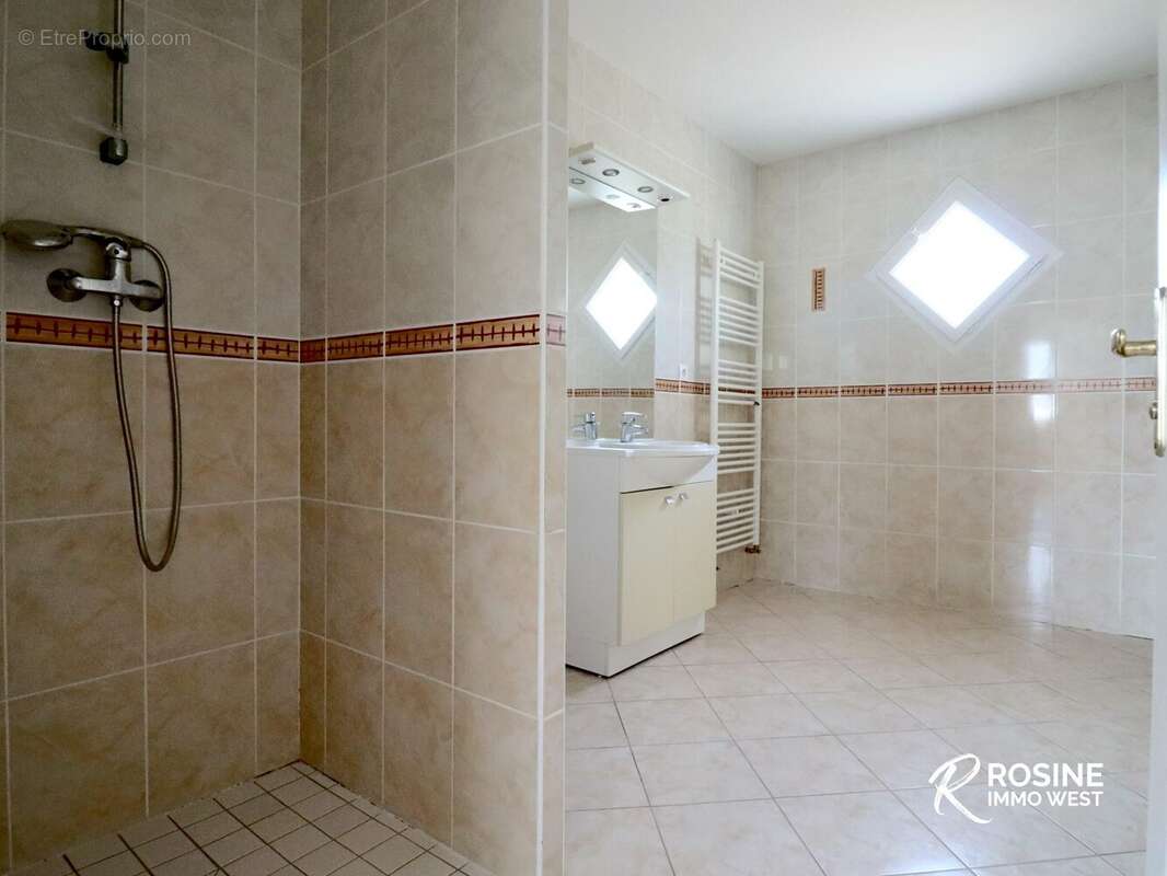 Maison à BEAUFORT-EN-VALLEE