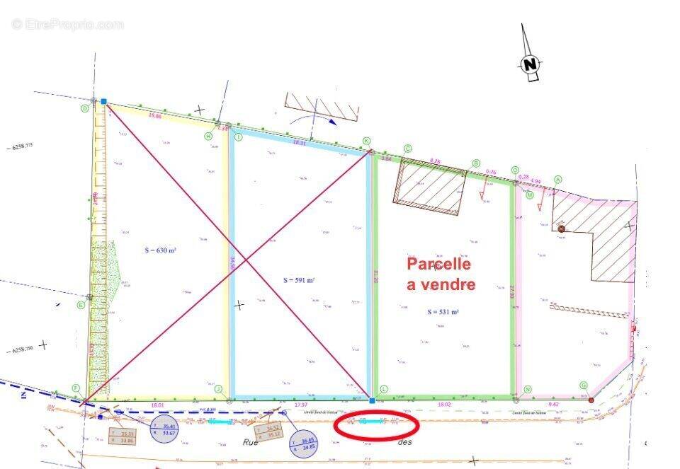 Terrain à BEAUFORT-EN-VALLEE