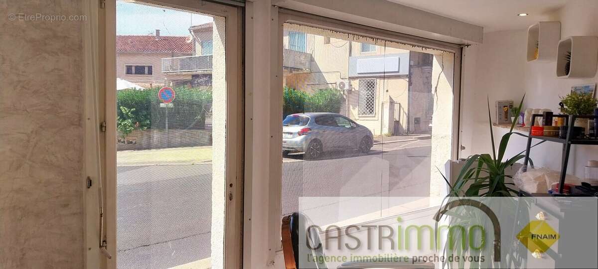 Commerce à CASTRIES