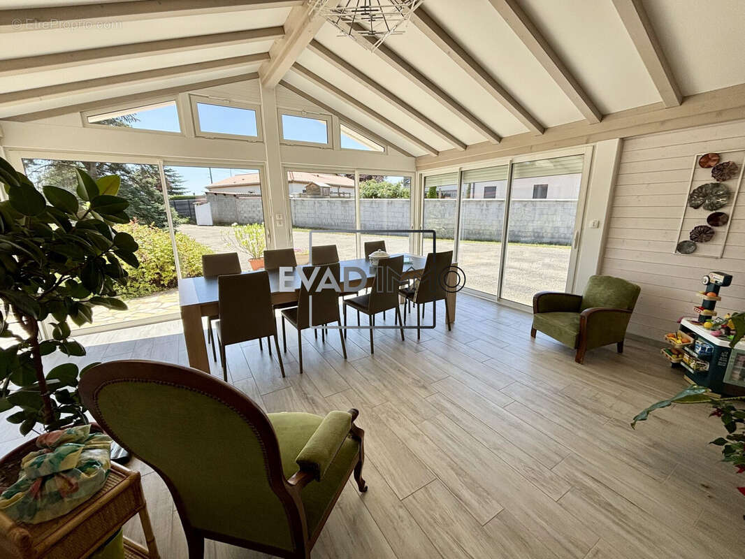 Maison à SAINT-GALMIER