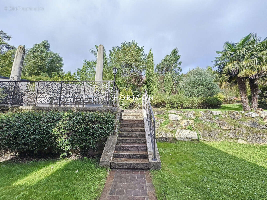 Maison à ATHIS-MONS