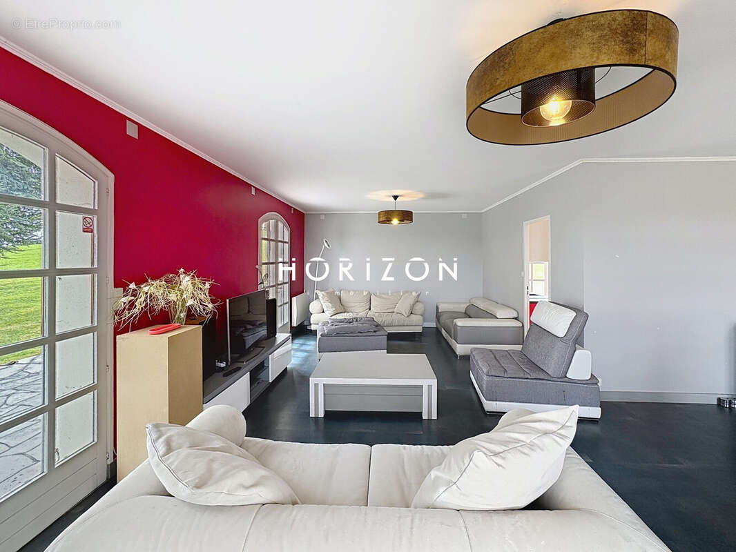 Maison à SAINT-SYMPHORIEN-DES-BOIS