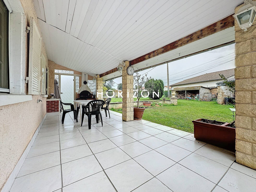 Maison à SAINT-DIDIER-SUR-CHALARONNE