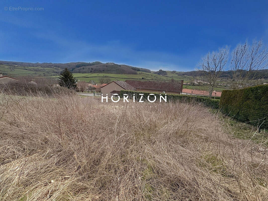 Terrain à MATOUR
