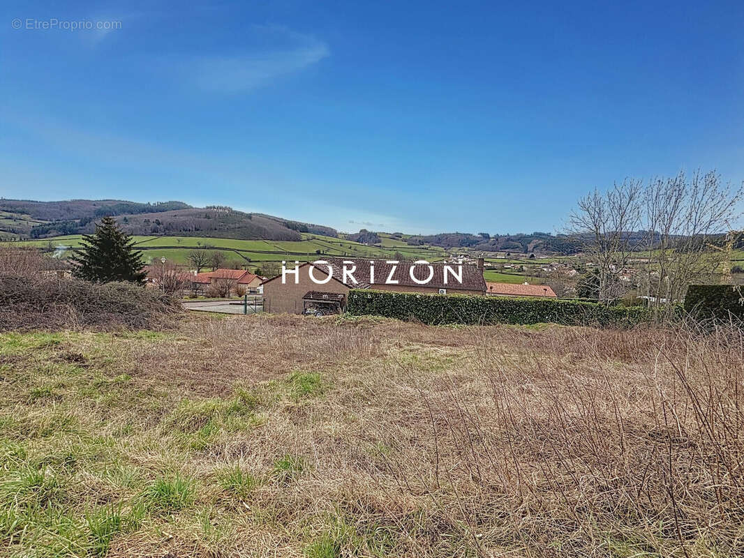 Terrain à MATOUR