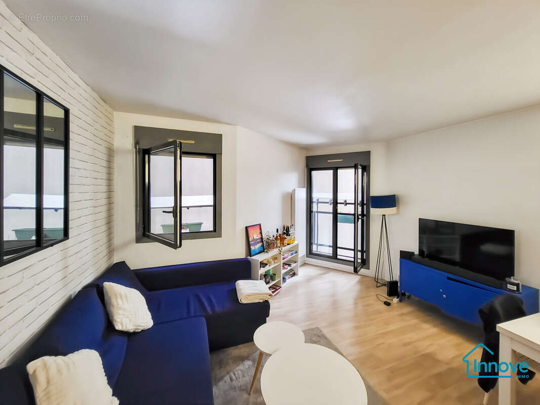 Appartement à PARIS-14E