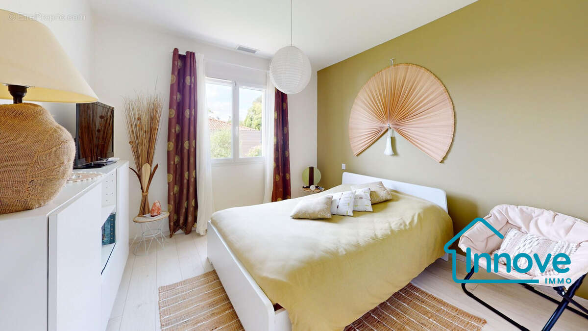 CHAMBRE 2 - Maison à CASTELNAU-D&#039;ESTRETEFONDS