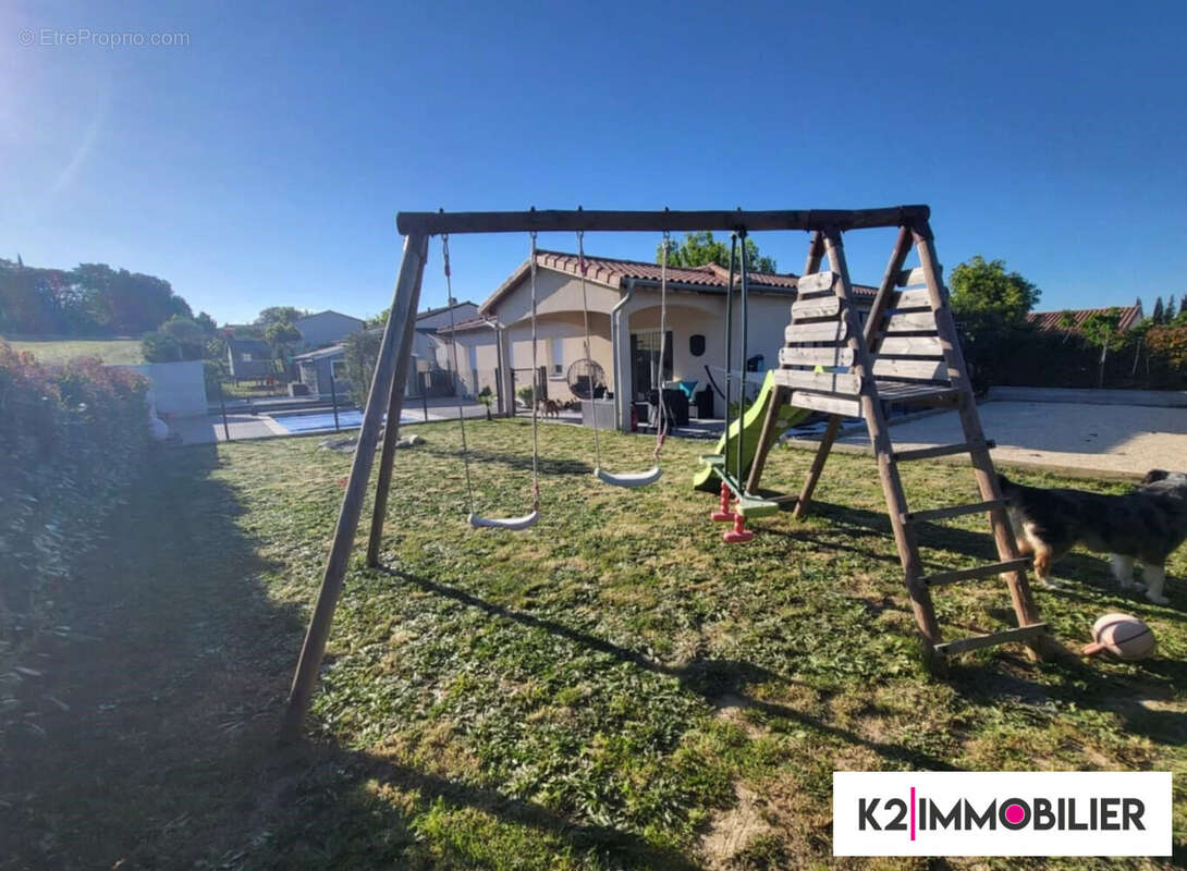 Maison à SAINT-GERVAIS-SUR-ROUBION