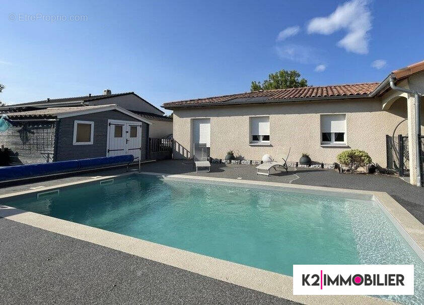 Maison à SAINT-GERVAIS-SUR-ROUBION