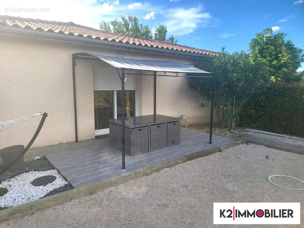 Maison à SAINT-GERVAIS-SUR-ROUBION