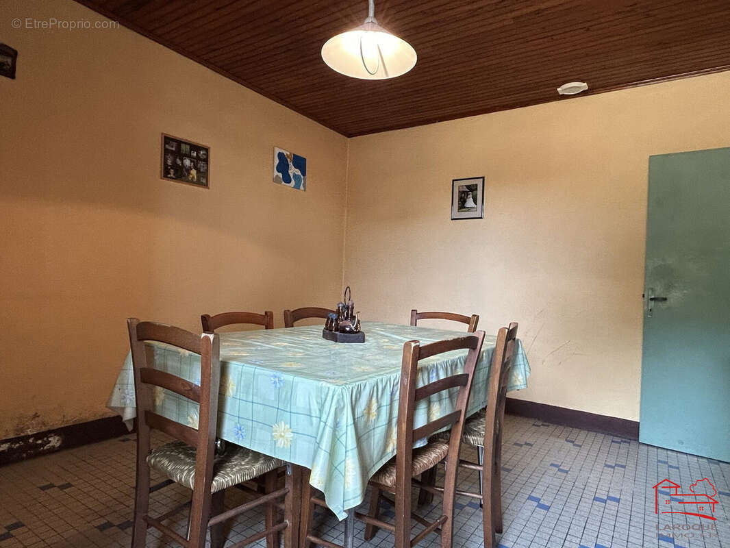 Maison à HAUTEFAGE-LA-TOUR