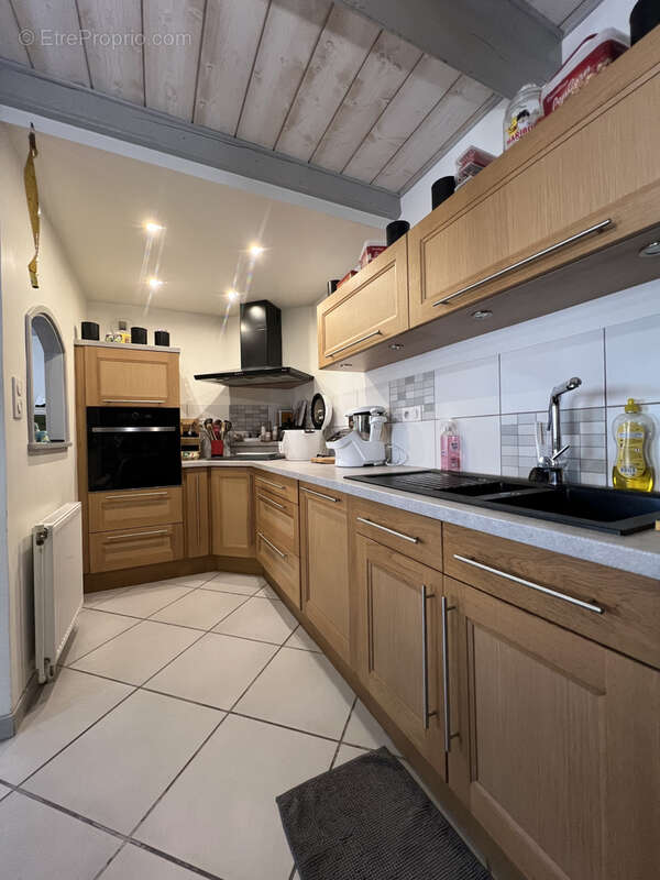 Maison à SAINT-JUST-MALMONT