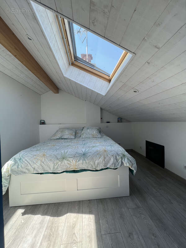 Maison à SAINT-JUST-MALMONT